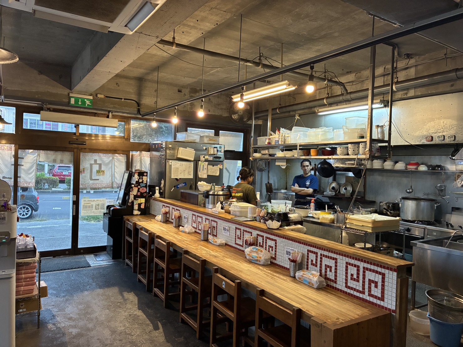 麺と飯ソウハチヤ 泡瀬本店